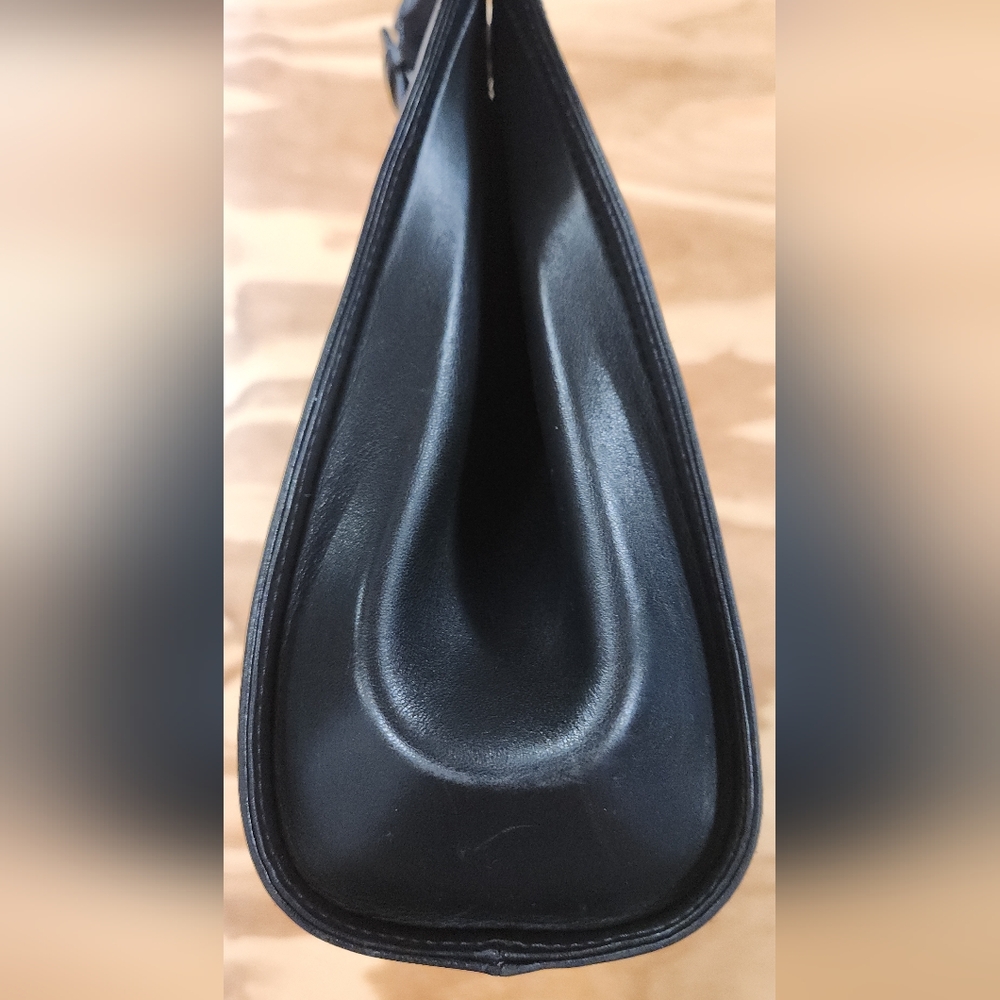 Loewe Camoscio Anagram Bag - Picture 12 of 16